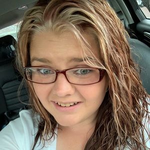 Meet your Posher, Haylee